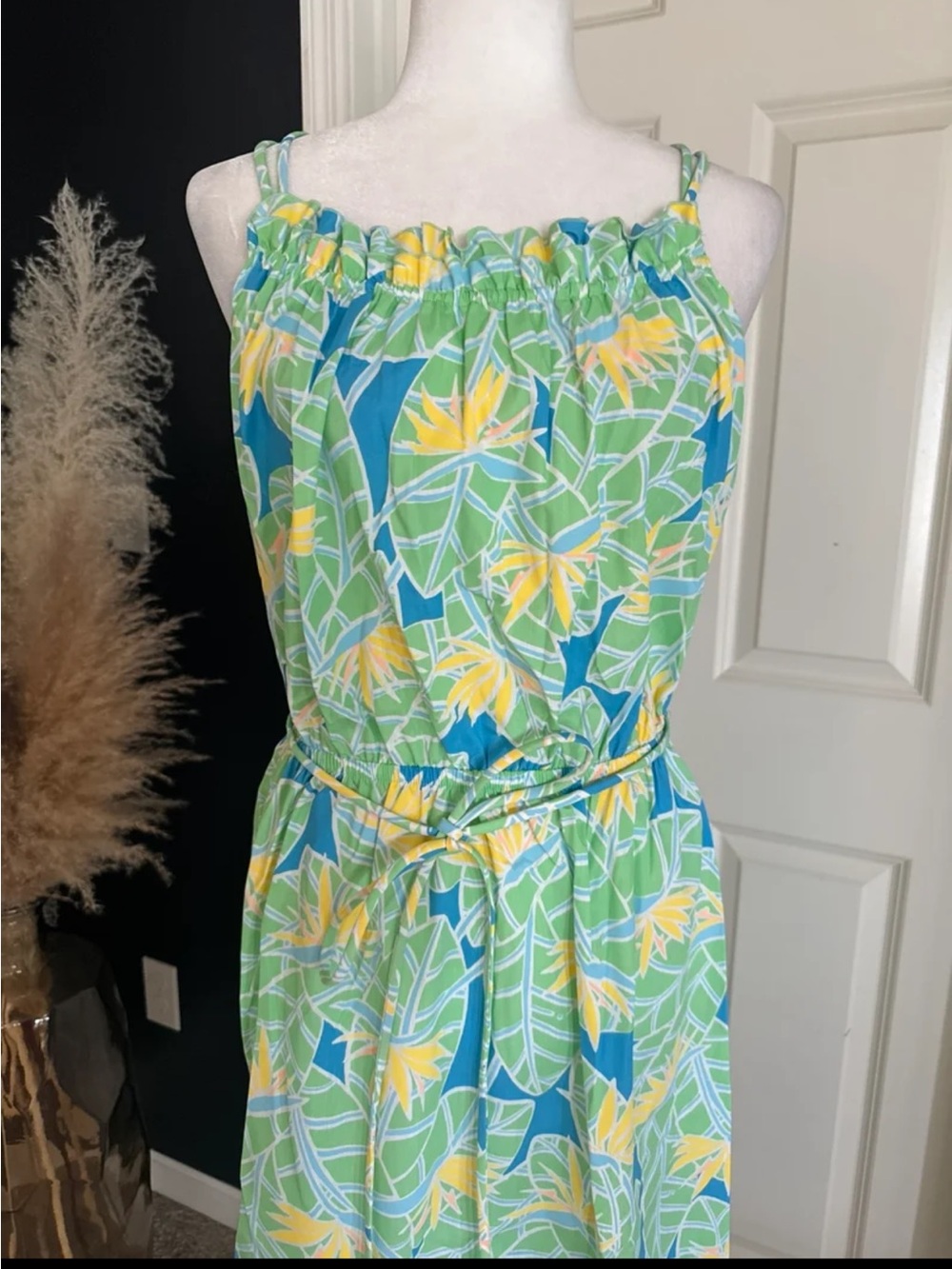 Vintage Lilly Pulitzer “The Lilly” 70’s Vibrant Tropical Print Midi Dress Medium - Picture 7 of 12